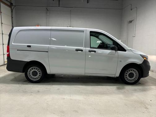 2020 Mercedes-Benz Metris Base