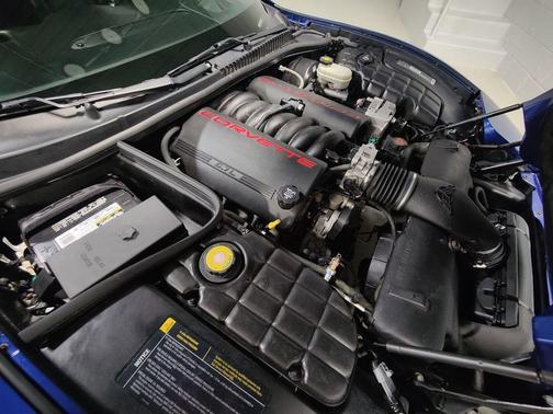 2003 Chevrolet Corvette Base