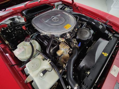 1986 Mercedes-Benz 560SL 2dr Convertible