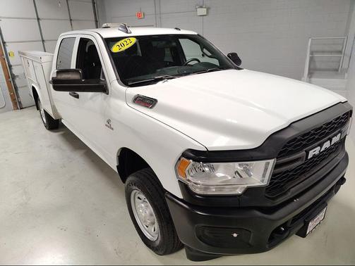 2022 RAM 2500 Tradesman Crew Cab 4x4 8' Box