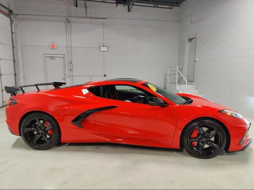 Torch Red 2021 Chevrolet Corvette Stingray w/2LT