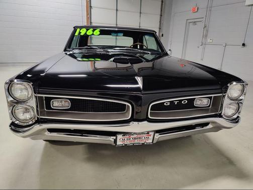 1966 Pontiac GTO 