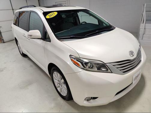 2015 Toyota Sienna XLE