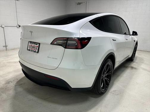 2021 Tesla Model Y Long Range Dual Motor All-Wheel Drive