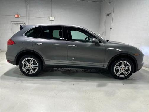 2013 Porsche Cayenne Base