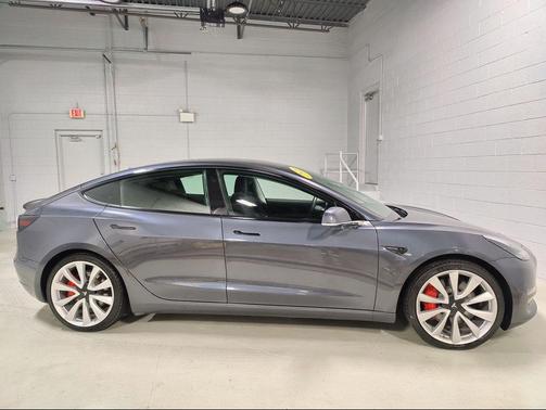 2019 Tesla Model 3 Performance