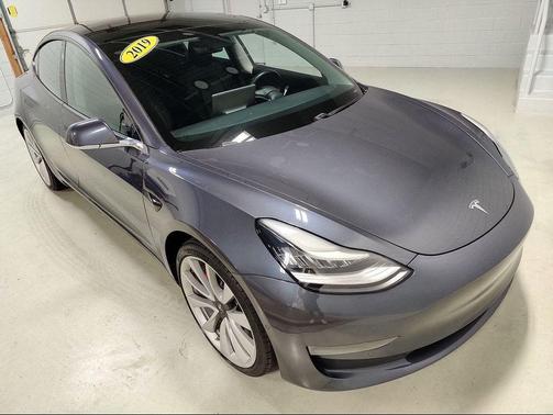 2019 Tesla Model 3 Performance