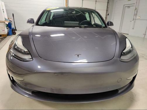 2019 Tesla Model 3 Performance