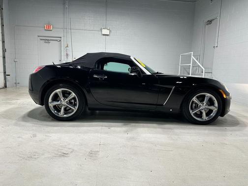2009 Saturn Sky Red Line
