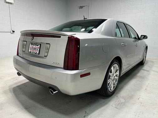 2005 Cadillac STS V8