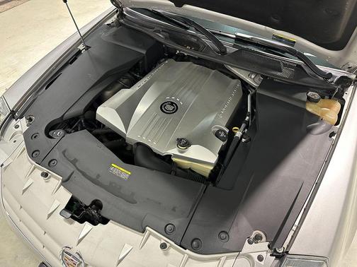 2005 Cadillac STS V8