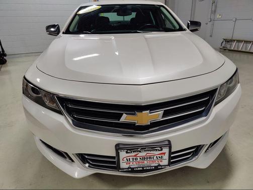 Iridescent Pearl Tricoat 2018 Chevrolet Impala 2LZ