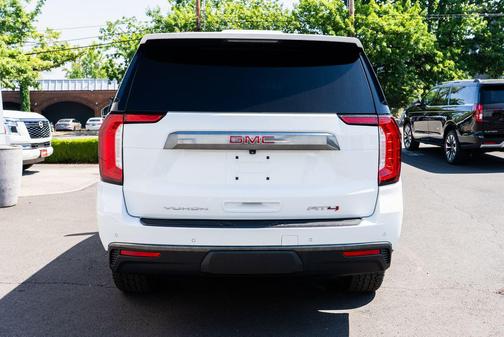 Summit White 2021 GMC Yukon 4WD AT4