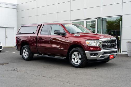 Delmonico Red Pearlcoat 2022 RAM 1500 Big Horn/Lone Star