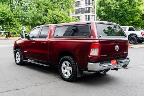 Delmonico Red Pearlcoat 2022 RAM 1500 Big Horn/Lone Star