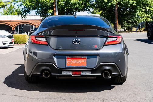 Pavement 2022 Toyota GR86 Base