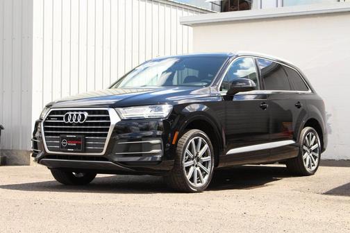 Photo 3 of 28 of 2019 Audi Q7 45 Premium Plus