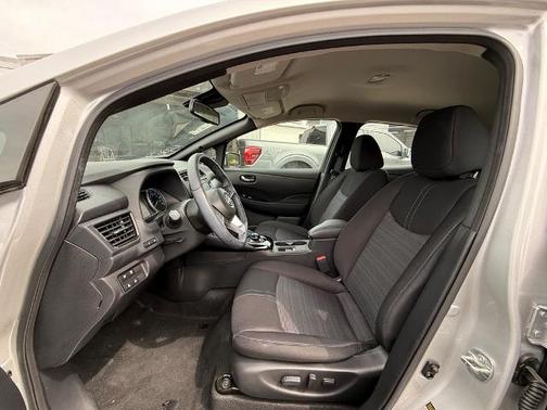 2024 Nissan Leaf SV PLUS
