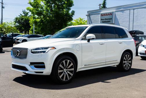 Crystal White Metallic 2021 Volvo XC90 Recharge Plug-In Hybrid T8 Inscription 6 Passenger