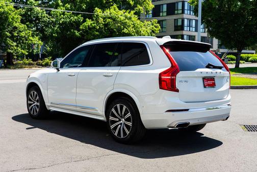 Crystal White Metallic 2021 Volvo XC90 Recharge Plug-In Hybrid T8 Inscription 6 Passenger