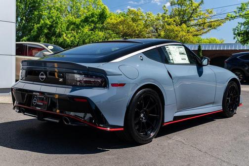 Stealth Gray/Super Black 2024 Nissan Z NISMO Auto