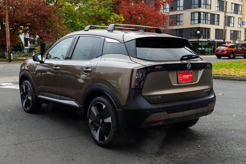 Canyon Bronze Metallic 2026 Nissan Kicks SR