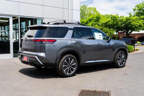 Gun Metallic 2026 Nissan Pathfinder Platinum