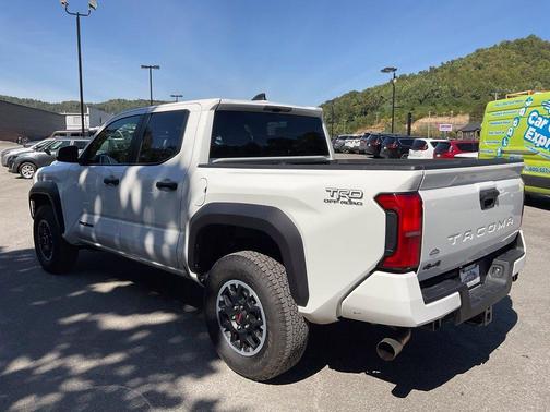 Ice 2025 Toyota Tacoma TRD Off Road