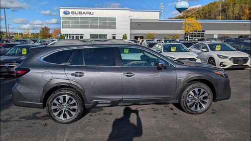 2025 Subaru Outback Touring XT