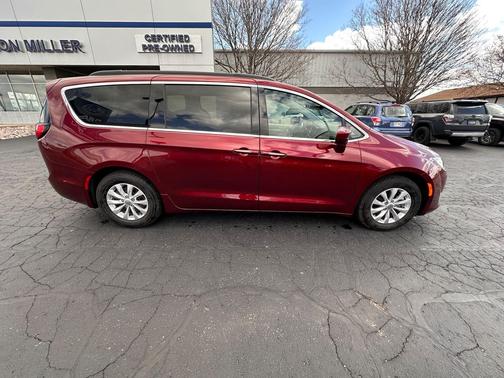 2019 Chrysler Pacifica Touring Plus