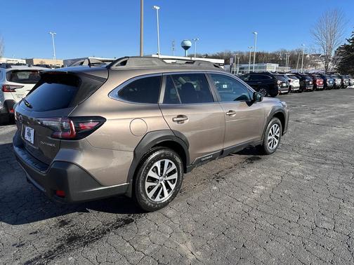 2023 Subaru Outback Premium