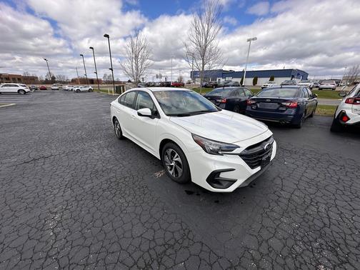 Crystal White Pearl 2025 Subaru Legacy Premium