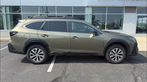 2025 Subaru Outback Premium