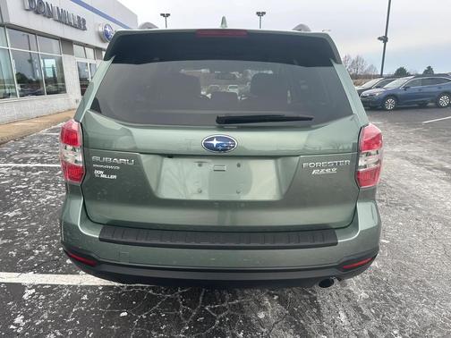 2016 Subaru Forester 2.5i Touring