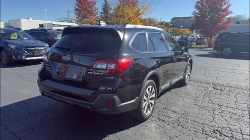 2019 Subaru Outback 2.5i Touring