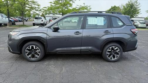 2025 Subaru Forester Base
