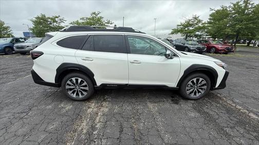 2025 Subaru Outback Touring XT