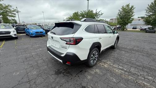 2025 Subaru Outback Touring XT