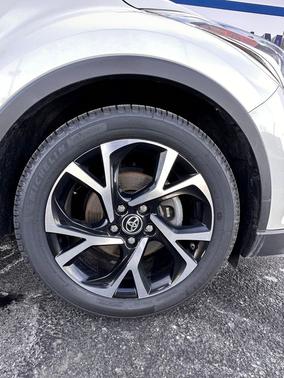 2018 Toyota C-HR XLE Premium