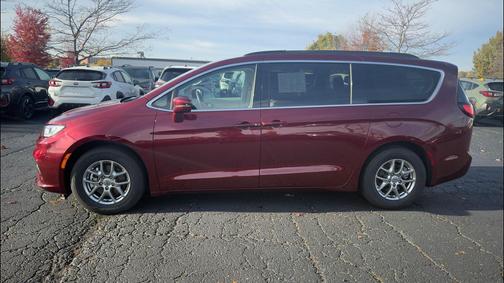 2021 Chrysler Pacifica Touring