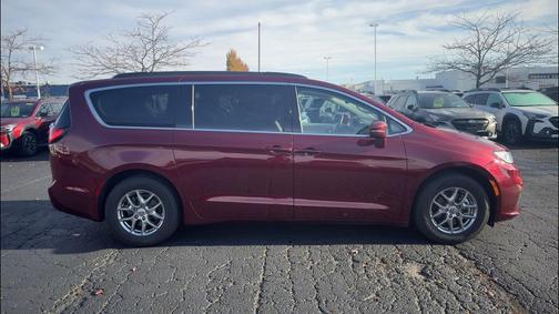 2021 Chrysler Pacifica Touring