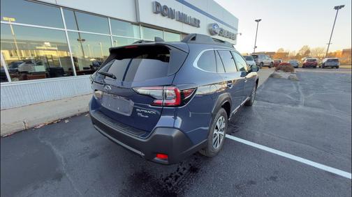 2025 Subaru Outback Premium