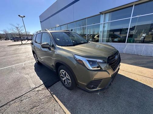 2022 Subaru Forester Premium