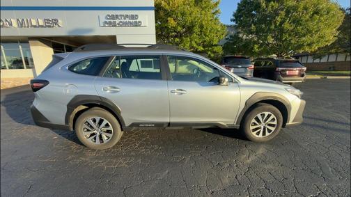 2023 Subaru Outback Base