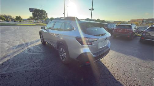 2023 Subaru Outback Base