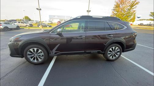 2025 Subaru Outback Touring XT