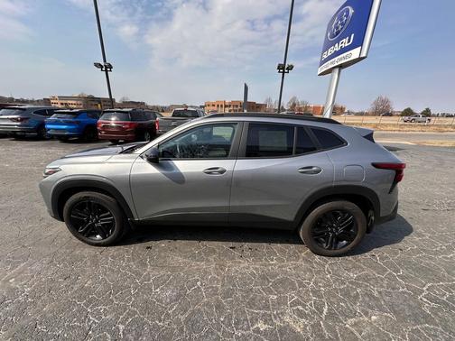 Sterling Gray Metallic 2025 Chevrolet Trax FWD ACTIV