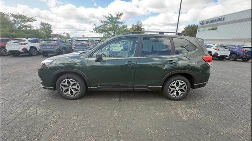 2022 Subaru Forester Premium