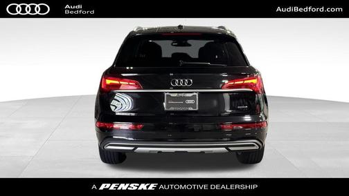 2023 Audi Q5 40 Premium Plus