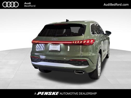 2025 Audi Q5 Premium Plus TFSI quattro S tronic